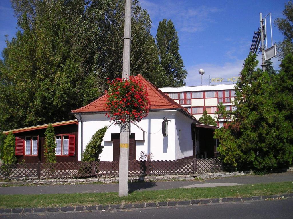 Rev Szallo Balaton 호텔 Szántód 외부 사진